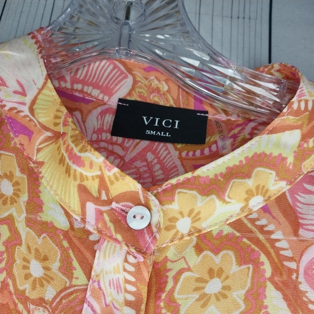 Vici Collection Maggie Floral Chiffon Button Up Hippie Retro 70’s Shirt - Picture 2 of 10
